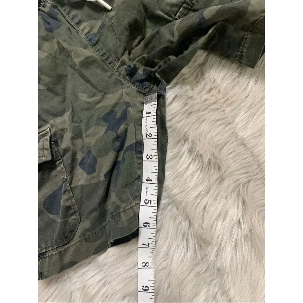 Old Navy Boys Hot Cargo Camo Shorts Small (6-7)